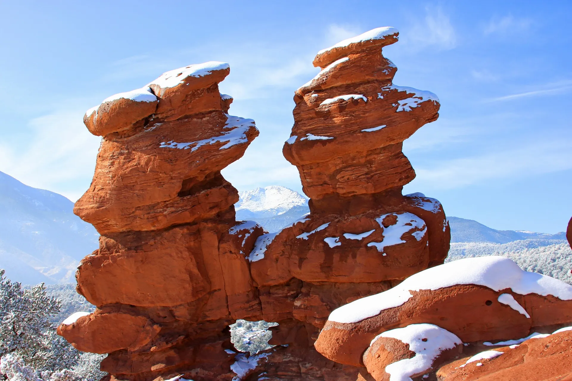 The Siamese Twins sandstone formation in Garden of the Gods, Colorado Springs, USA.